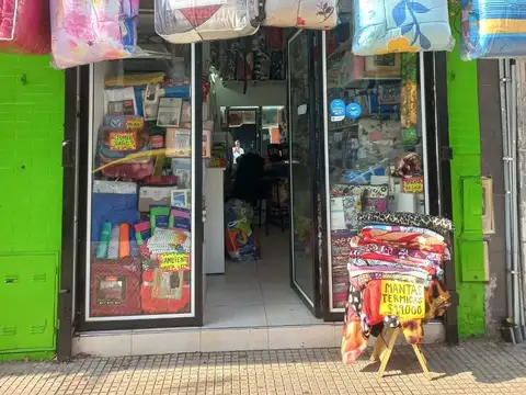 ALQUILER LOCAL COMERCIAL EN LINIERS FRENTE A PLAZA LINIERS SHOPPING