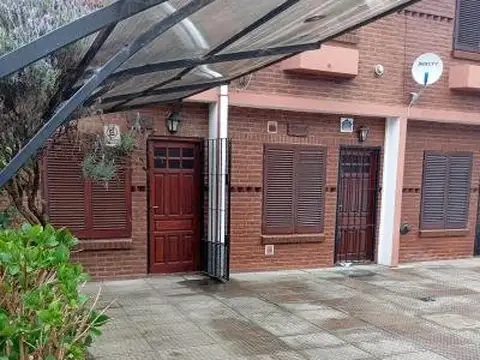 SAN BERNARDO.TRIPLEX UBICADO 4 CUADRAS DEL MAR, BUENA CALIDAD CONSTRUCTIVA, 1 COCHERA, AMPLIO,...