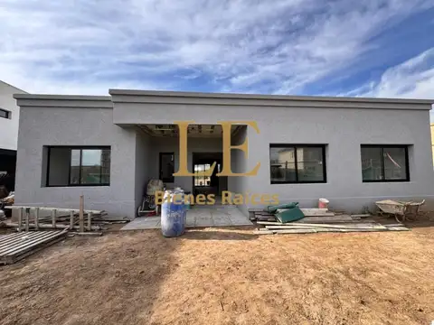 CASA EN VENTA EN CANTON