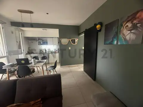 San Lorenzo 1100, Piso 0