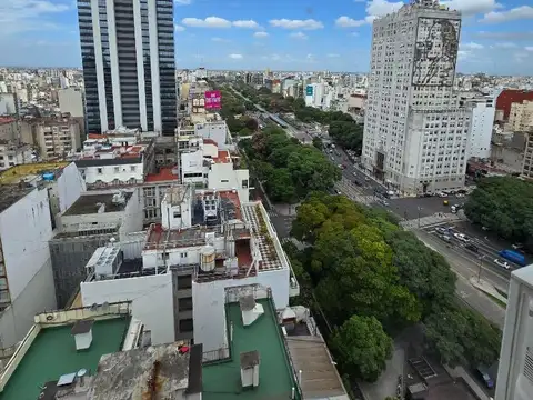Bernardo De Irigoyen 214 , Piso 20