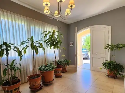 Alquiler La Reserva Cardales, 4 dormitorios con casa de Huesped, B. La Barrancada. . 100