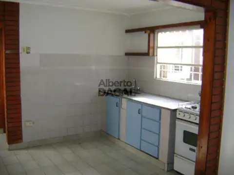 Depto Tipo Casa 3 ambientes con 1 baño