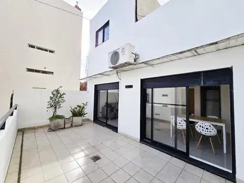 Alquiler Departamento semipiso dos ambientes en Cañitas balcón aterrazado