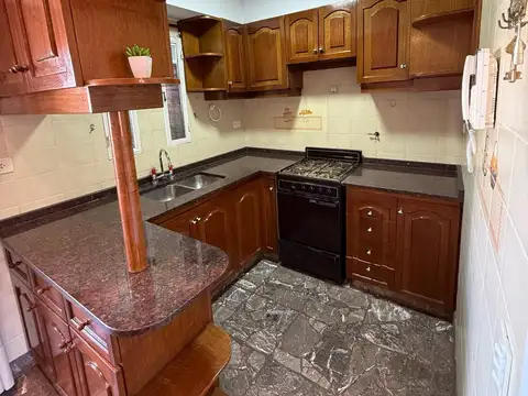Depto Tipo Casa 3 ambientes con 3 baños