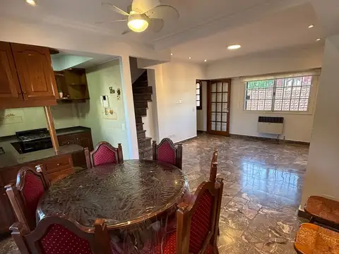 Depto Tipo Casa en Venta de 3 ambientes