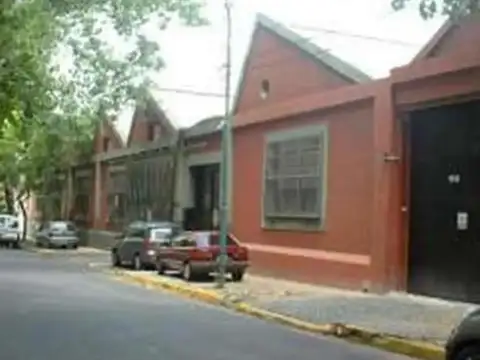 Predio Industrial en Venta con Contrato de Alquiler Vigente.