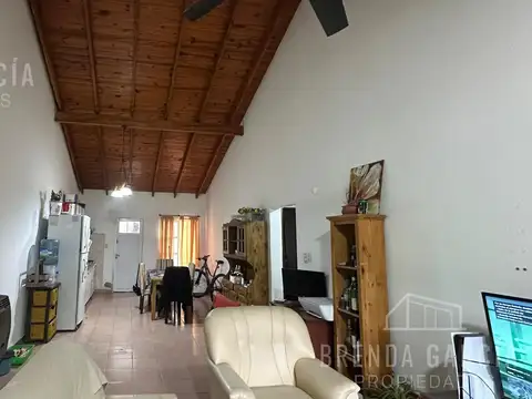 Casa 3 ambientes con 1 baño