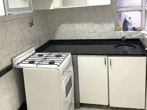 Departamento en Alquiler en Belgrano C, $ 700.000
