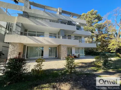 Venta 3 Amb Bosque Pilar Jardin Cochera. Impecable Construccion. AMENITIES: