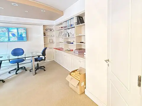 Oficina 7 ambientes con 3 baños