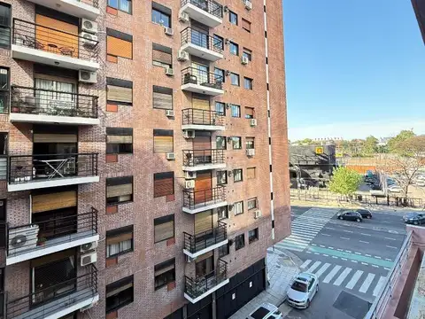 Oficinas en Nuñez 182 m2 + 2 coch Azurduy y LIbertador