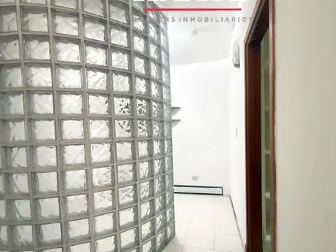 Oficina en Alquiler al Norte