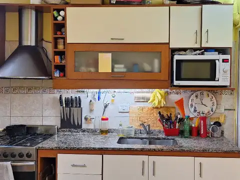 Depto Tipo Casa 4 ambientes con 2 baños