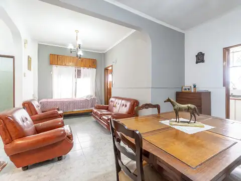 Casa en Venta con 1 cochera