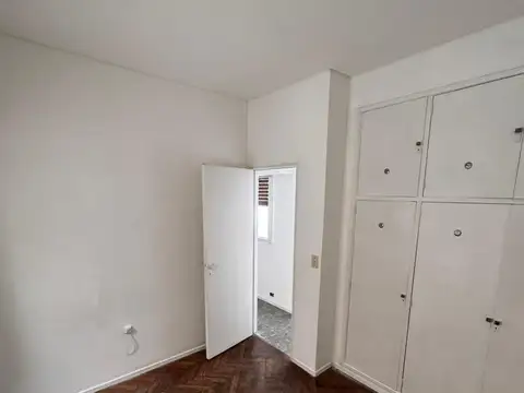 departamento 2 ambientes interno con 2 patios chicos