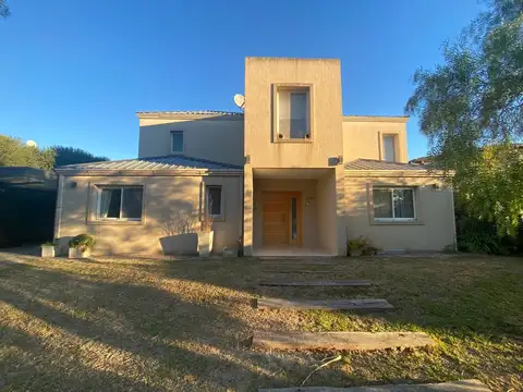Casa  en Venta en San Agustín, Villanueva, Tigre