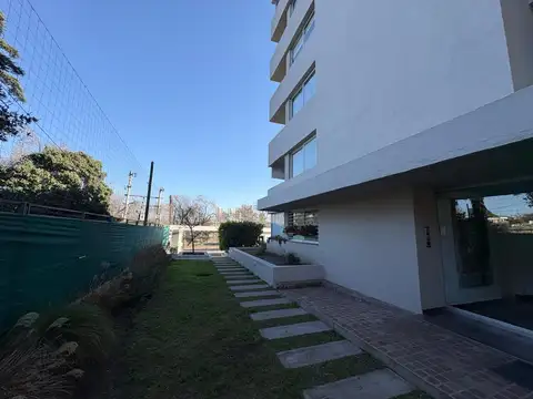 Intendente Ramón Bautista Mestre 2700