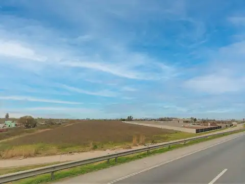 Fracción Logística o Industrial sobre Av. Circunvalación y Av. Uriburu