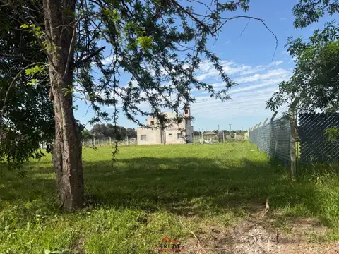 Venta · Lote de 1278m2 · En esquina · Parque Sakura II