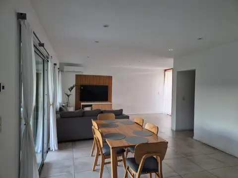 Casa en Venta en La Comarca, USD 370.000