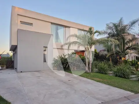 Barrio La Comarca-Casa con piscina en Venta