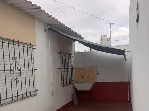 Depto Tipo Casa en Alquiler de 3 ambientes