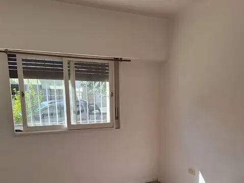 Muy Bueno  PB al frente