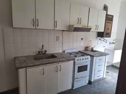 Departamento 3 ambientes con 1 baño