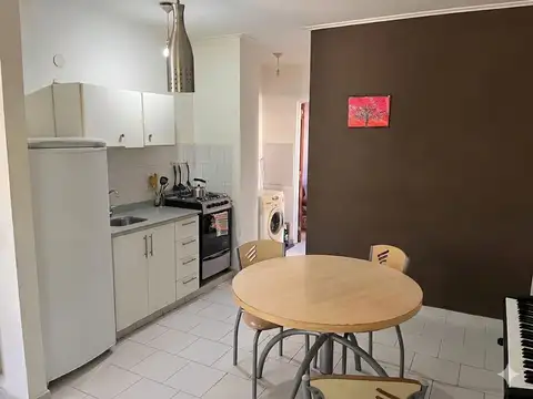 VENTA DEPARTAMENTO AL FRENTE CON COCHERA