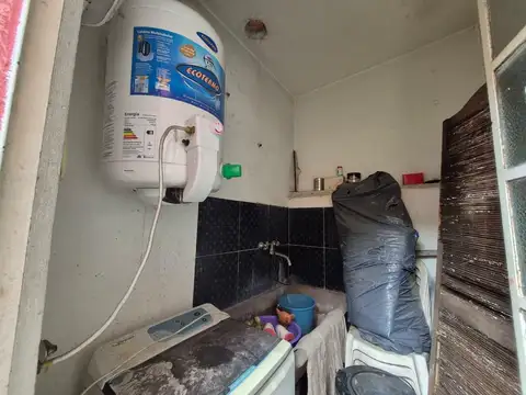 Casa 3 ambientes con 1 baño