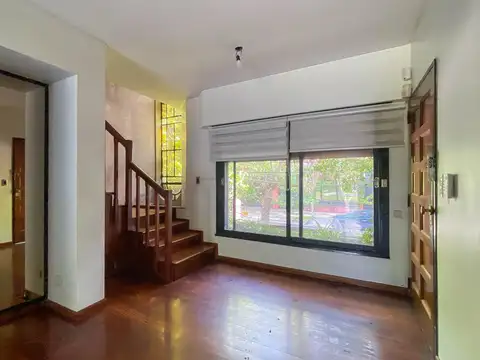 Casa 6 ambientes con 4 baños