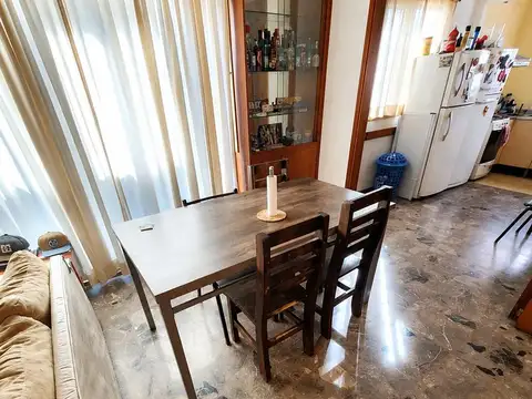 Depto Tipo Casa en Venta 40 años