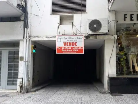 COCHERA EN VENTA - CORIENTES AL 500 - BARRIO NORTE