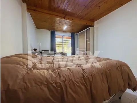 Casa 2 ambientes con 1 baño