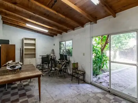 Depto Tipo Casa en Venta en Chacarita, USD 220.000