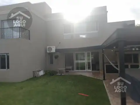 Venta casa en San Isidro Labrador al golf 4 dormitorios con pileta, parrilla y amplio jardín