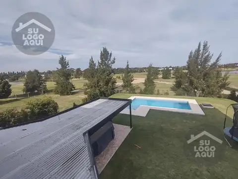 Venta casa en San Isidro Labrador al golf 4 dormitorios con pileta, parrilla y amplio jardín