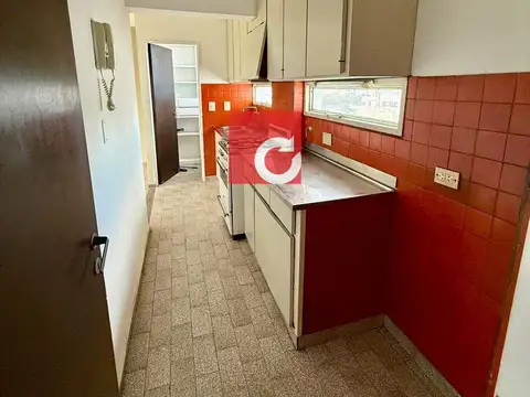 Departamento 4 ambientes con 3 baños