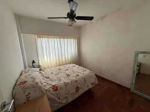 3 AMBIENTES AL FRENTE CON BALCON A METROS AVDA. MITRE