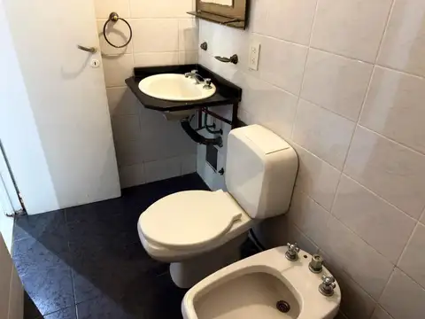 Las Flores 1600, Piso PB