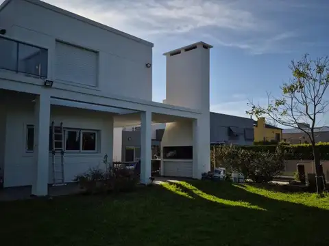 Casa en Venta en Pueblo Esther, USD 320.000