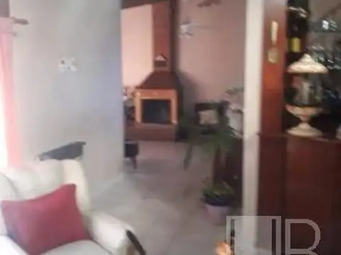 Depto Tipo Casa en Venta en Lomas de Zamora, USD 100.000