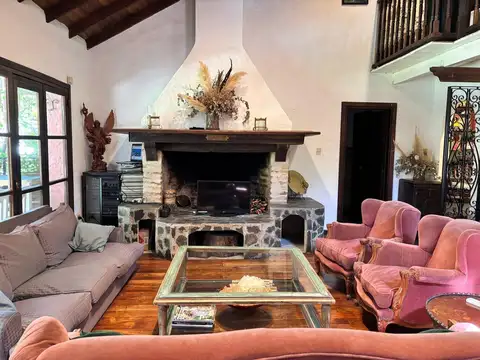 Casa en Alquiler Temporal con 1 cochera