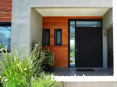 Casa en alquiler temporal con pileta en Vistas Puertos del lago