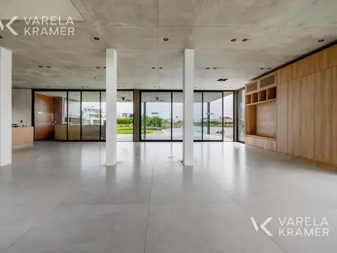 Casa 7 ambientes con 6 baños