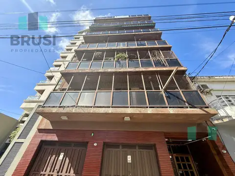 Departamento en Alquiler en Lanús Este, $ 800.000