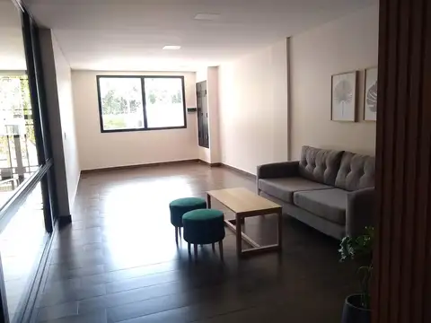 Departamento en Alquiler con 1 cocheras