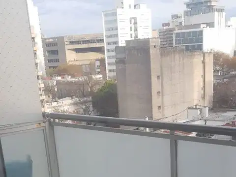 Semipiso frente liv-com balcon 1 dorm grande cochera cub baulera nuevo categ 55 e/ 7 y 8