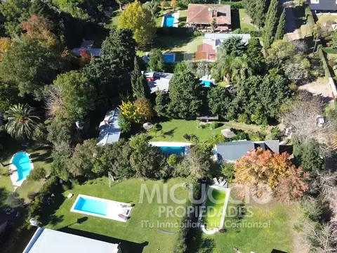 Quinta en Venta en Barrio el Cazador, USD 230.000